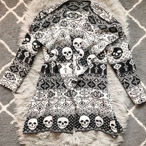 Torrid Open Front Skull Print Cardigan Size 2
